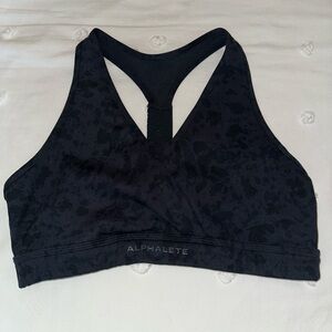 Alphalete Surface Wrap bra